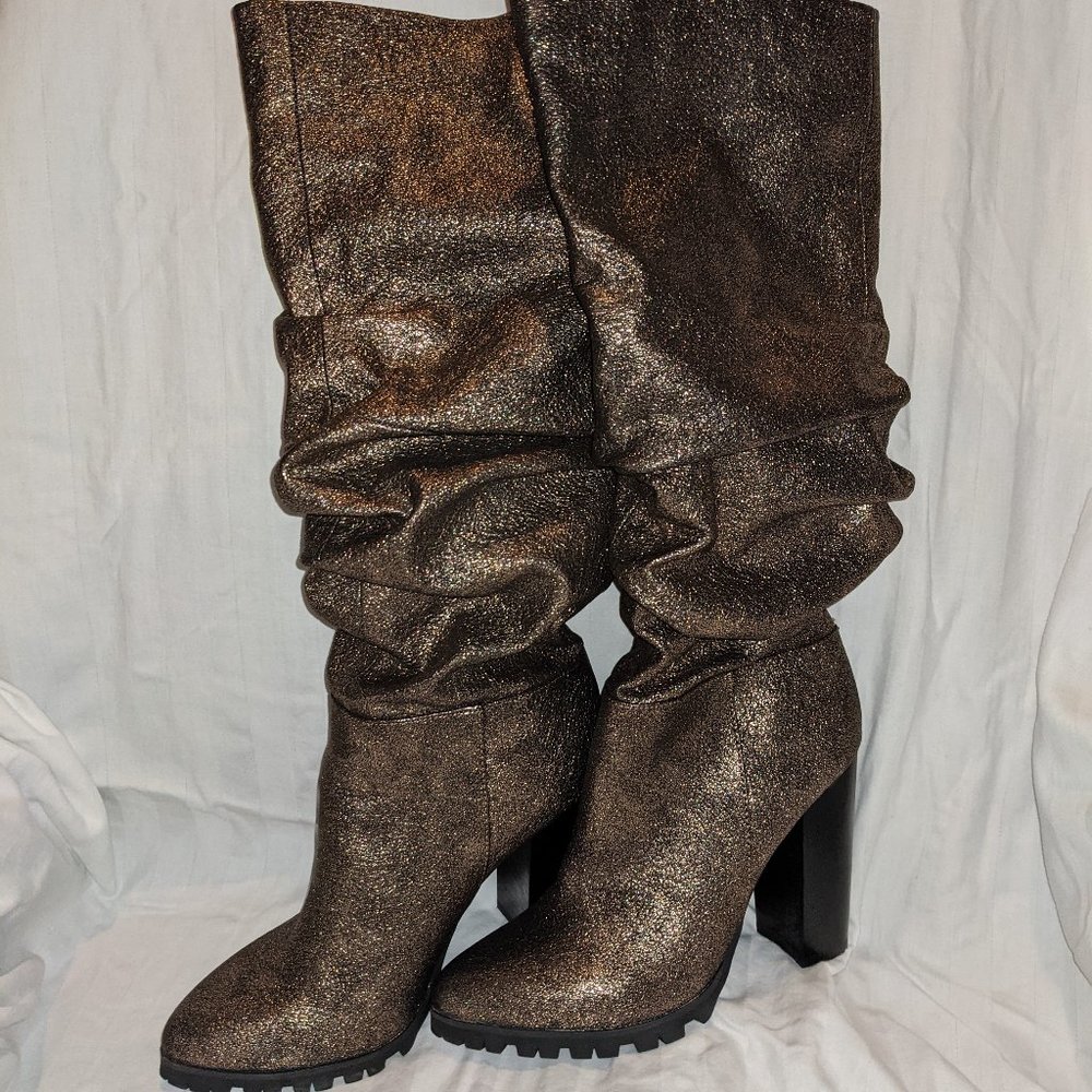 NWOB Katy Perry Oniel Metallic Knee High Boots Size 6.5